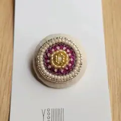 カラフル刺繍のひだまりブローチ