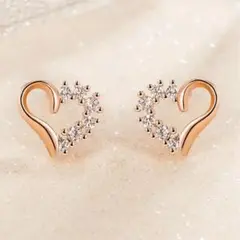 ハート　cｚ　可愛いRG カラー　スタッドピアス