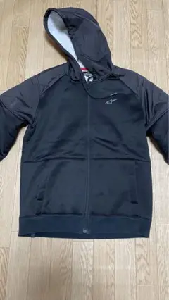 アルパインスターズ　冬用パーカー