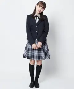 パイピングジャケット・フレアーチェックスカート
