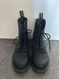 Item thumbnail for item c140bf46-3af1-4077-b0be-c9408f160903