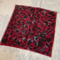 7-28.シンメトリーなアートモチーフ　シルクスカーフ　レッド系