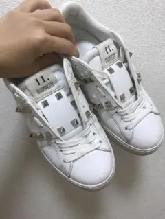 ヴァレンティノ スタッズスニーカー22.5