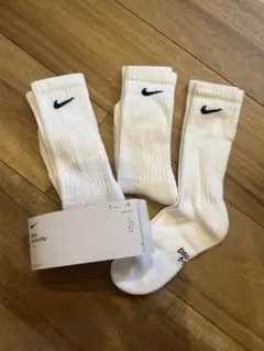 Nike ホワイト ソックス　靴下　size23-25