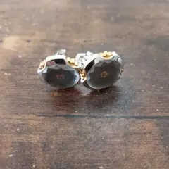 ミラ ショーンのカフスボタン