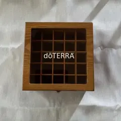 dōTERRA 木製コレクションボックス 25マス