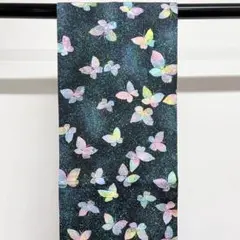 黒地に色とりどりの蝶が描かれた名古屋帯 着物