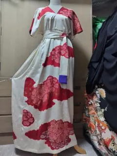 Item thumbnail for item 20fa1681-d4d3-4b43-a5fd-721e761e26eb