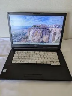 Win11/i5/8GB/DVD 富士通ノートPC A577/S