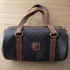 セリーヌ マカダム柄 バッグ 筒型 ショルダー付き