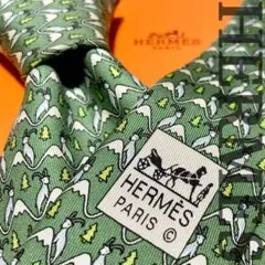 HERMES(エルメス)動物柄 緑色 高級シルク No.20