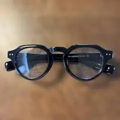 ユニクロ　クラウンパント　サングラス　ブラック