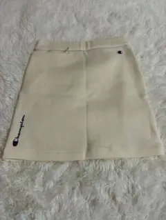 Champion クリーム色 レディース　ゴルフミニスカート　厚手　M