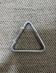 palace カラビナ