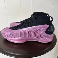 Item thumbnail for item 51d2ffb2-8416-413a-bf66-c375a831f23c