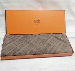 Item thumbnail for item 8bdda788-e2d3-464e-b8c6-70896a66535d