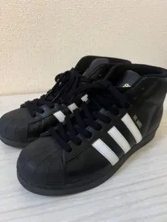 adidas ハイカットスニーカー ブラック/ホワイト