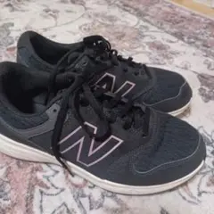 new balanceスニーカー