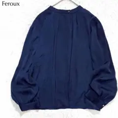 【新品】フェルゥ 近年モデル 金釦 とろみ サテン ブラウス 上品 オフィス