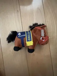 カフェファラオ　競馬ぬいぐるみキーホルダー