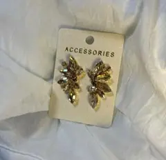 【新品】ピアス　ゴールド　結婚式　パーティー　ゴージャス