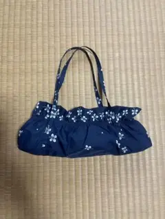 折りたたみ傘　花柄　ネイビー