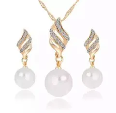 418 2点セット ゴールド ネックレス ピアス czダイヤ サージカルステンレ