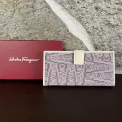 【未使用品)Salvatore Ferragamo 長財布