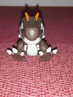 ポケモン チゴラス フィギュア