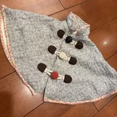 Branshes ベビーポンチョ グレー 花柄トリミング
