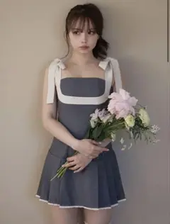 Chuchu pleats ribbon dress
