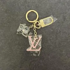 Item thumbnail for item 4b1fc8fa-044c-4ee6-8a24-51413b0e13f4