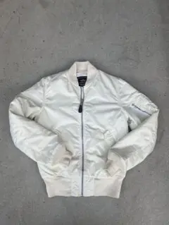 Item thumbnail for item 39a1e5e0-ad88-4935-96fc-ec42dad6eb9d