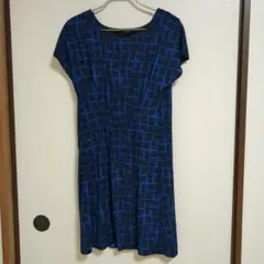 a.v.v 半袖ひざ丈ワンピース 青と黒のチェック柄