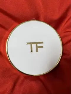 トム フォード ビューティ ソレイユ グロウ トーン アップ ファンデーション…