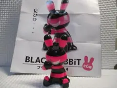 美品 ブラックラビット BLACK RABBiT ストライプ ピンク フィギュア