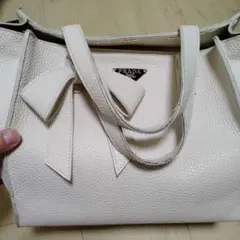 プラダprada mrano ホワイトバッグ レディース