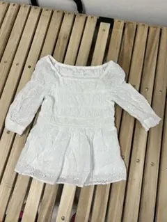 Plechu 刺繍入り白色五分袖ブラウス M
