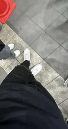 mnml スキニーデニム ダメージ加工