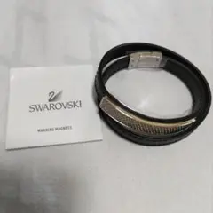 新品 箱なし スワロフスキー バングル ブレスレット Mサイズ ブラック