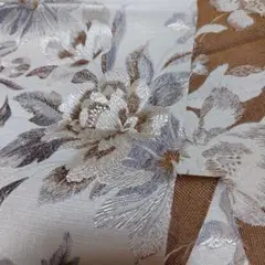 生地　茶　ミラ・ショーン