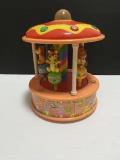 レトロ　クルクル回るメリーゴーランド☆音楽が流れ回転して光ります!!㈱ツヤマ