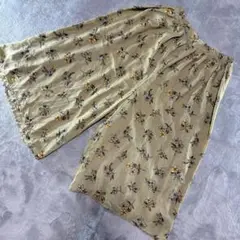 earth music&ecology ハーフパンツ 花柄 カーキ F ✨良品✨