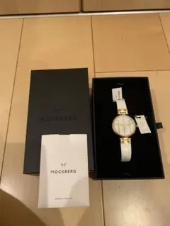 MOCKBERG ホワイト ゴールド 時計　MO620