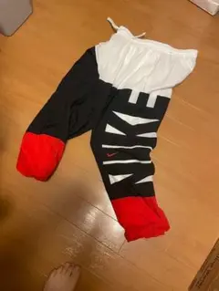 NIKE ビッグロゴ ナイロンパンツ ウーブンパンツ 軽量速乾 大き目　XXL