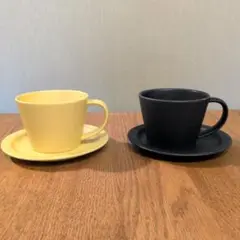 サクザンSAKUZAN イエロー&ネイビー　コーヒーカップ&ソーサー　2客