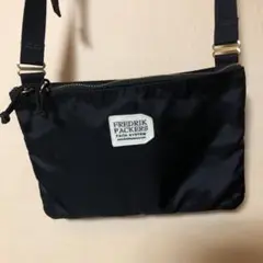 ショルダーバッグ
