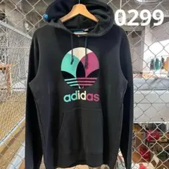 adidas ブラック パーカー トレフォイル