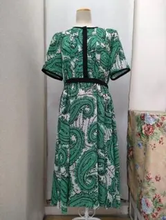 MATITAROSSA グリーン　柄　ワンピース マティータロッサ