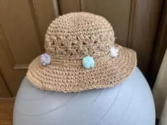 ベージュ 麦わら帽子 ポンポン付き　54cm